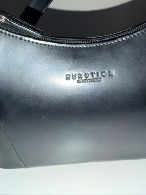 Kenneth Cole Reaction Smooth Black Leather Belt Bag